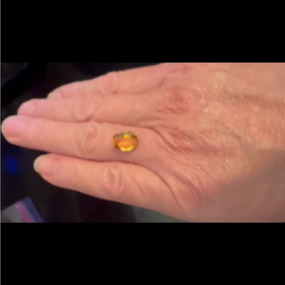 Ametrine and Citrine (Heat treated) loose stones. - Picture 8 of 9